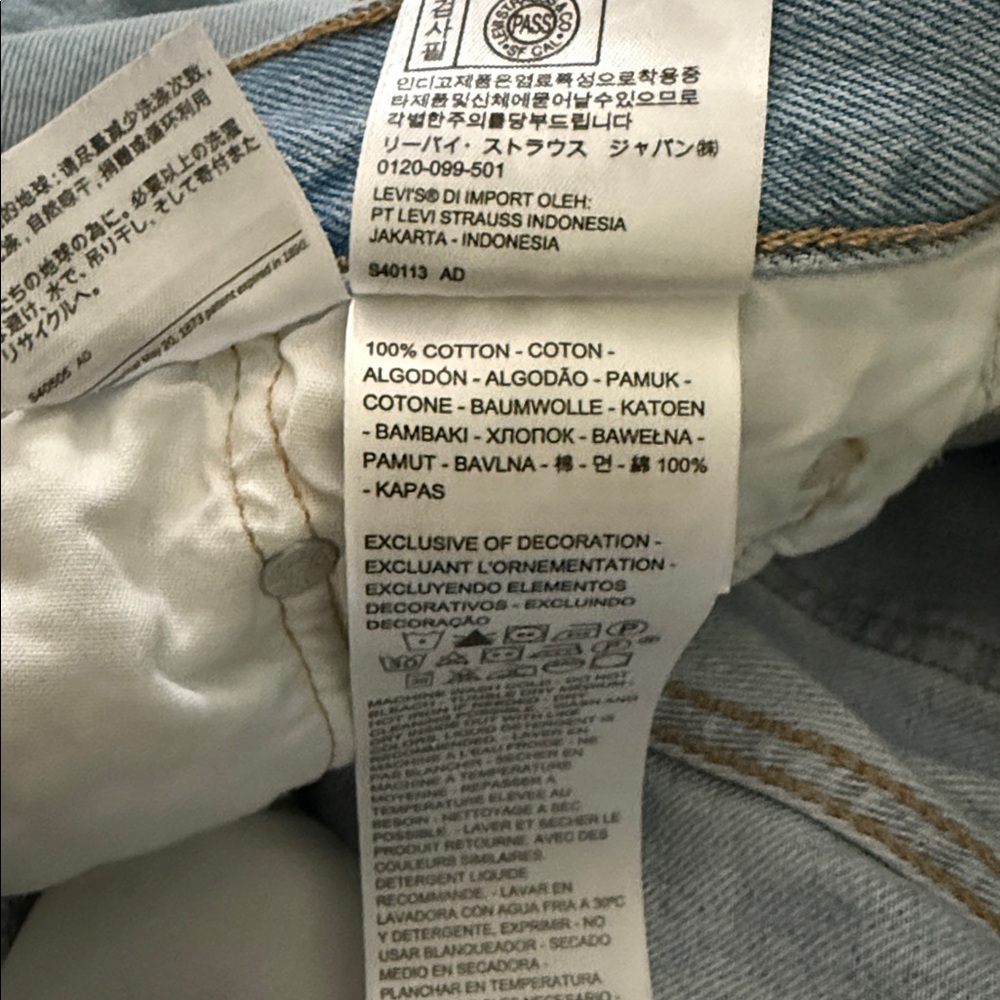 Levi’s 501 Light Blue Denim Jeans size 26 x 26 - Picture 6 of 7